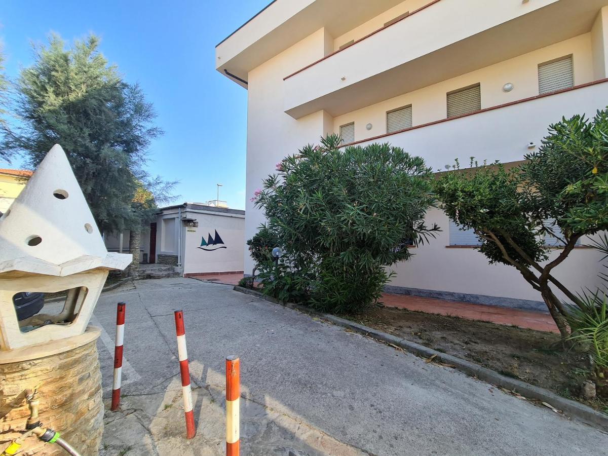 Caravel Monolocale Villa Lido di Camaiore Exterior photo